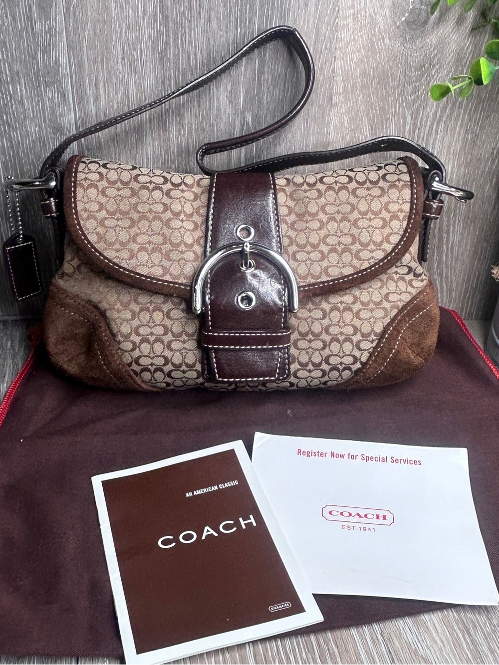 Vintage Coach 6818 Soho Buckle Flap Bag w/dustbag,registration card,care booklet